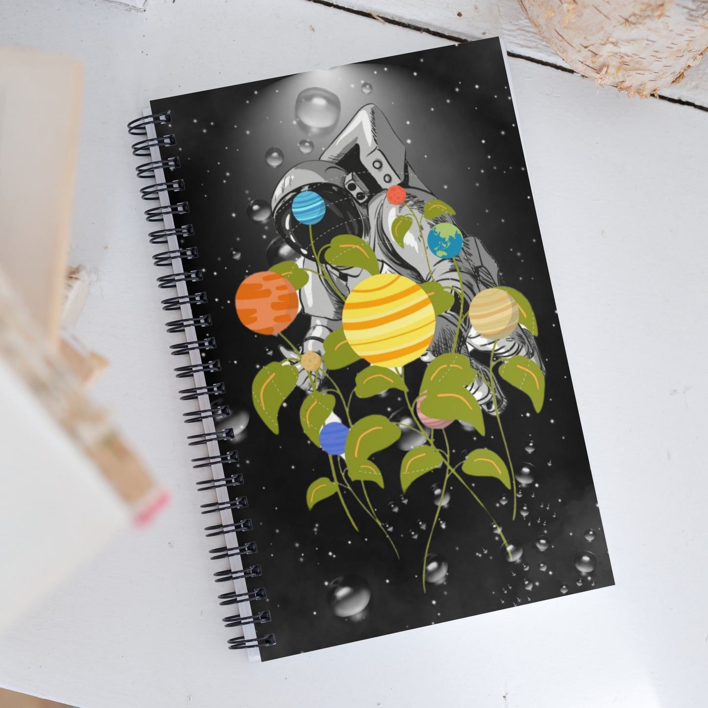 Searching for life in space - Spiral notebook